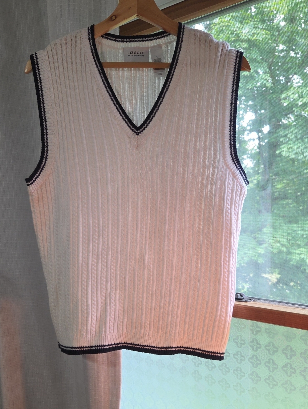 Lizgol  Cream Cable Knit Vest